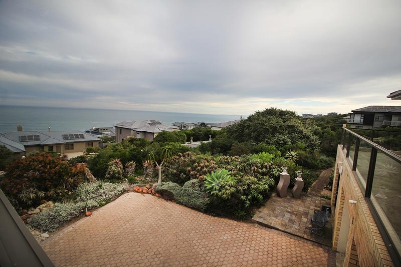 5 Bedroom Property for Sale in Village On Sea Western Cape